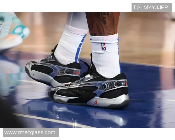 球星穿上足球鞋的背后故事与技术革新解析